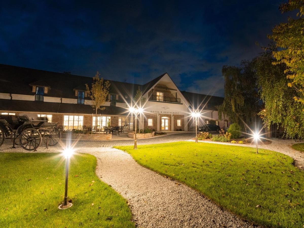 Arkady Hof Hotel Stomfa Kültér fotó