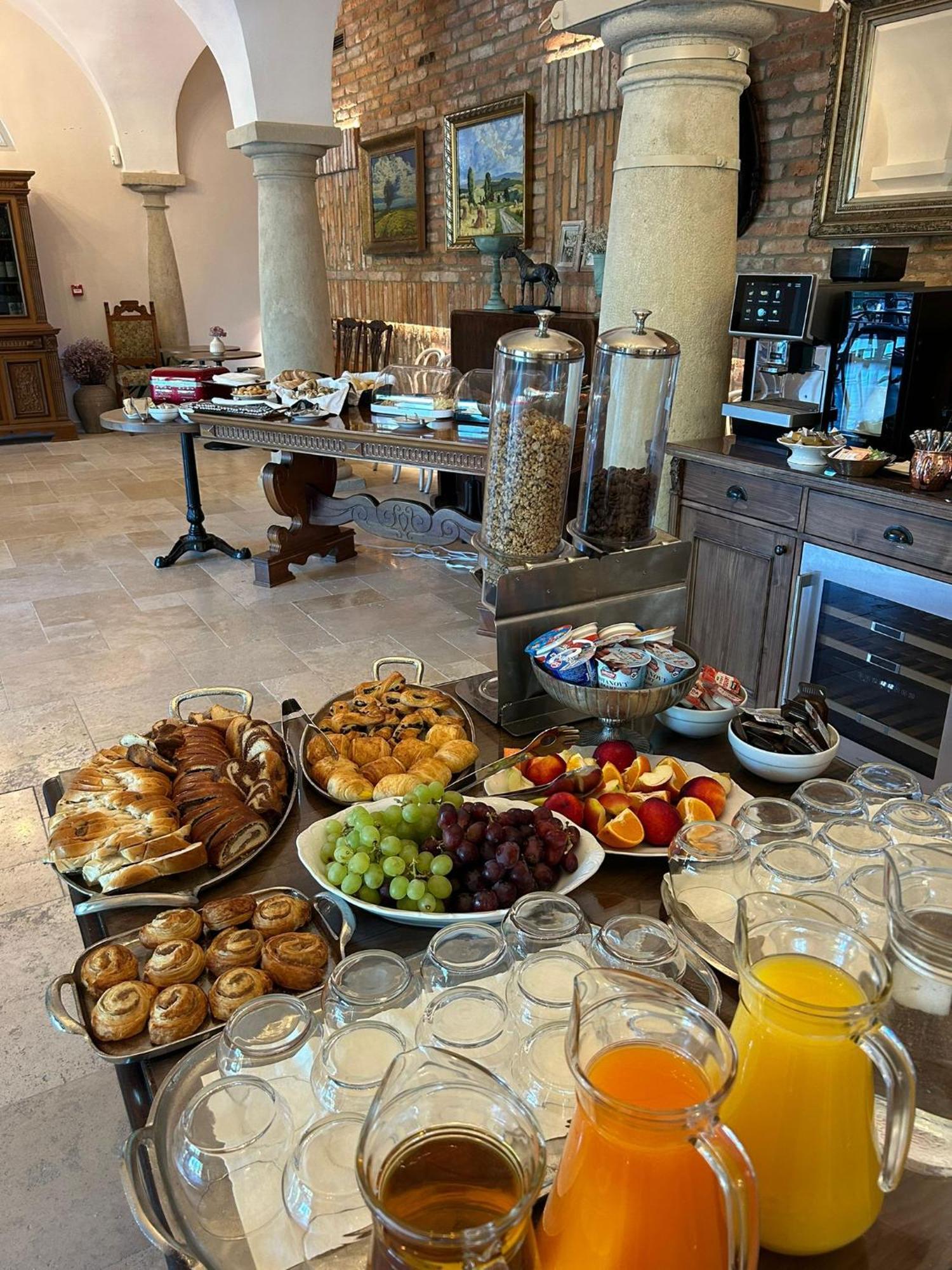 Arkady Hof Hotel Stomfa Kültér fotó